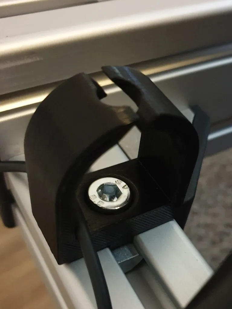 Cable Guide 4040 M8 Alu Profile