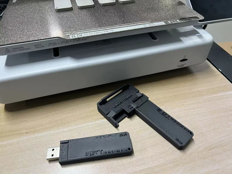 USB Holder（流浪地球-The Wandering Earth）