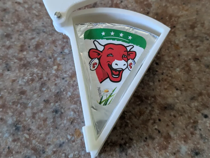 Container Laughing Cow (La Vache qui rit) wedge