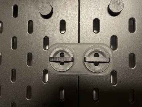 Skadis T-clip connector view 3
