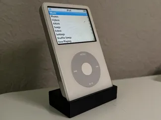 iPod 5th Gen Thick Stand