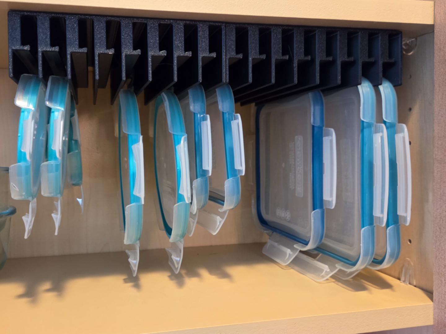 SnapWare Lid Holder - 1