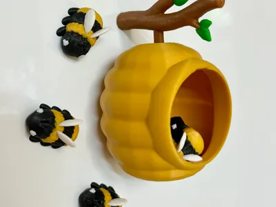 Cute Beehive and Bees Magnetic Figure Set 