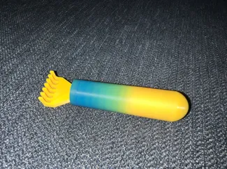 Travel back scratcher