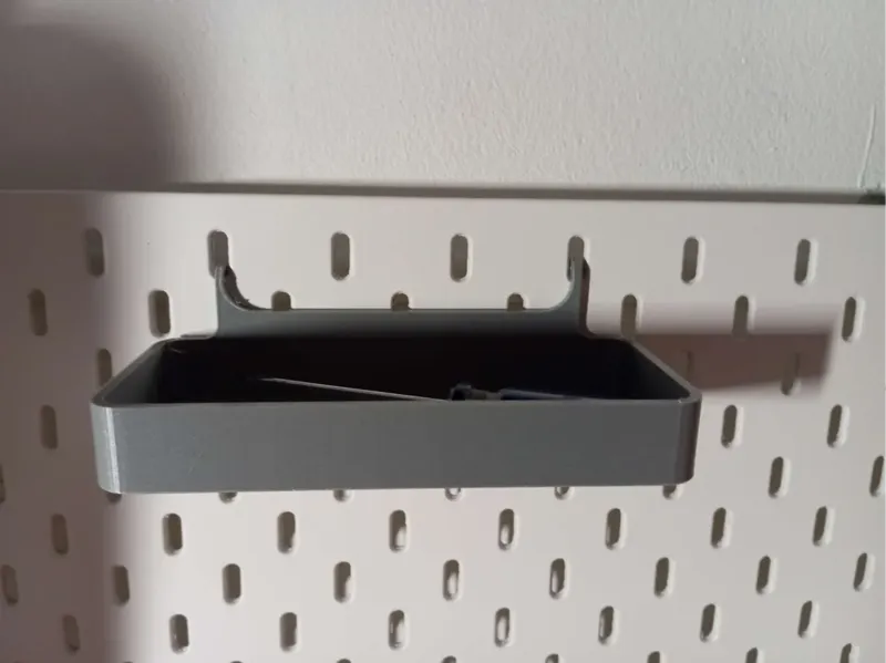 IKEA SKÅDIS shelve