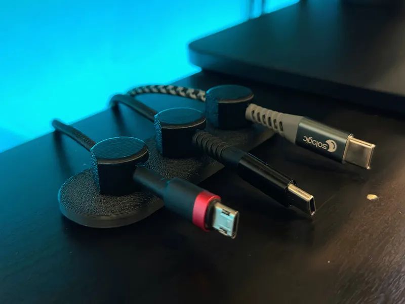 Braided USB desk organizer
