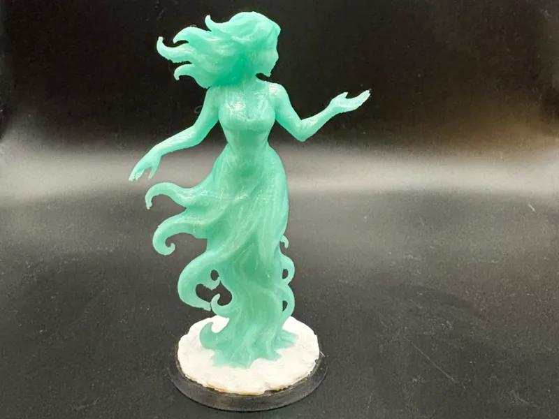 Fließende Fantasy-Figur DnD