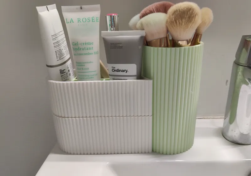 Bathroom organizer