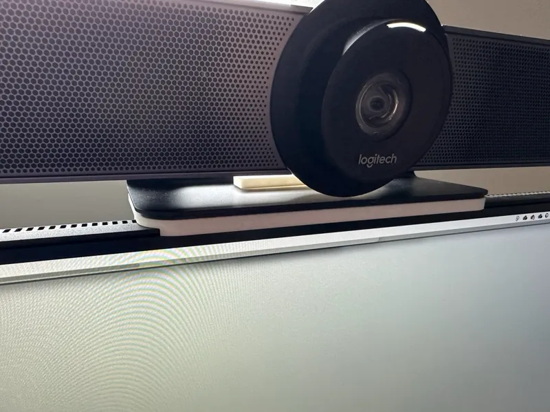 Logitech Meetup Monitor Mount for LG 32UN88 