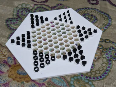 Universal Chinese Checkers