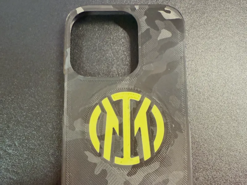 Cover Iphone 16 Pro magsafe con logo FC INTER 