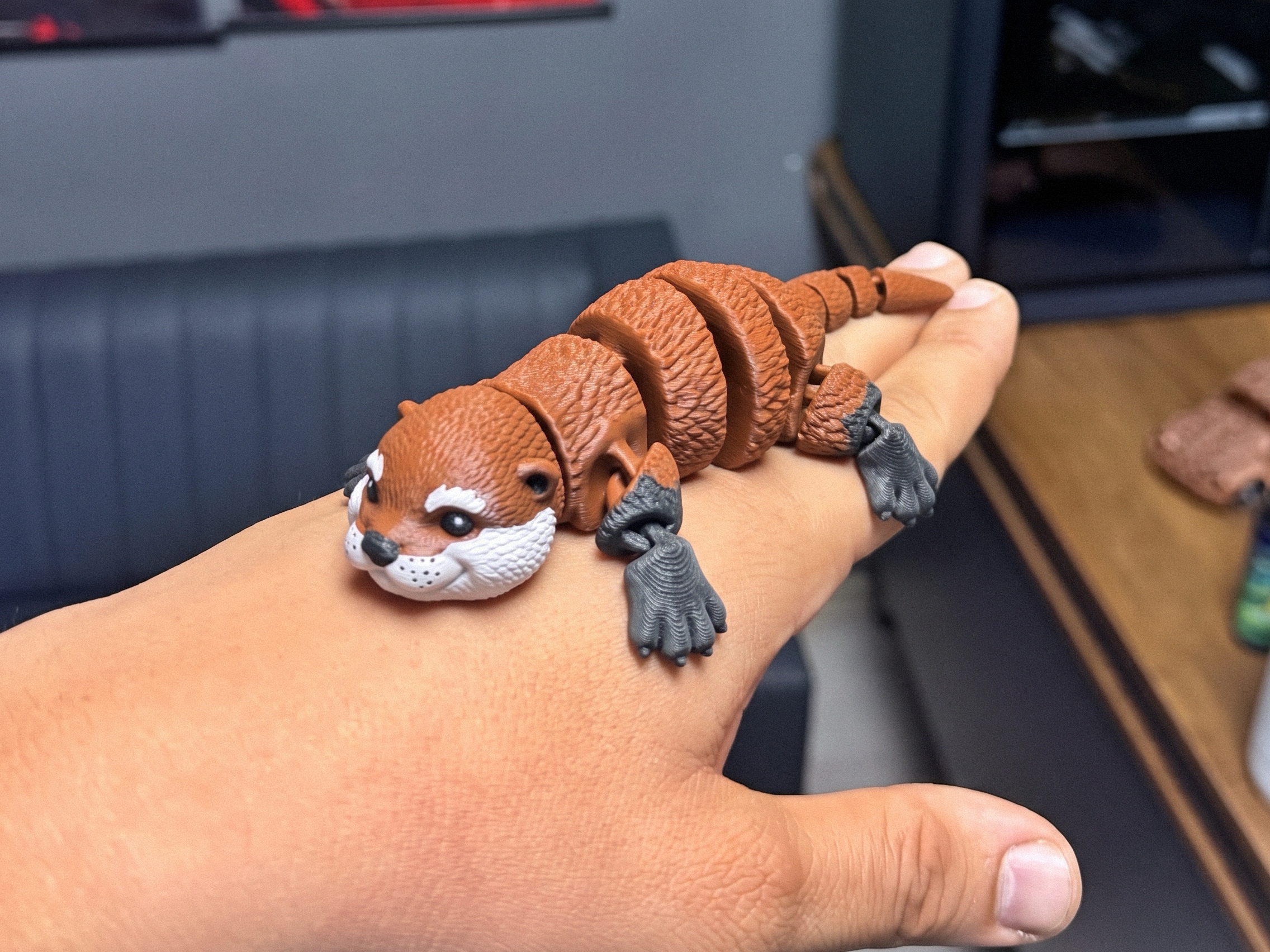 Cute Flexi Otter – Articulated Animal Fidget - 1