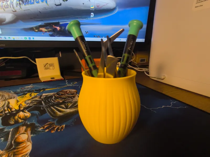 Sturdy small vase for a mix of things