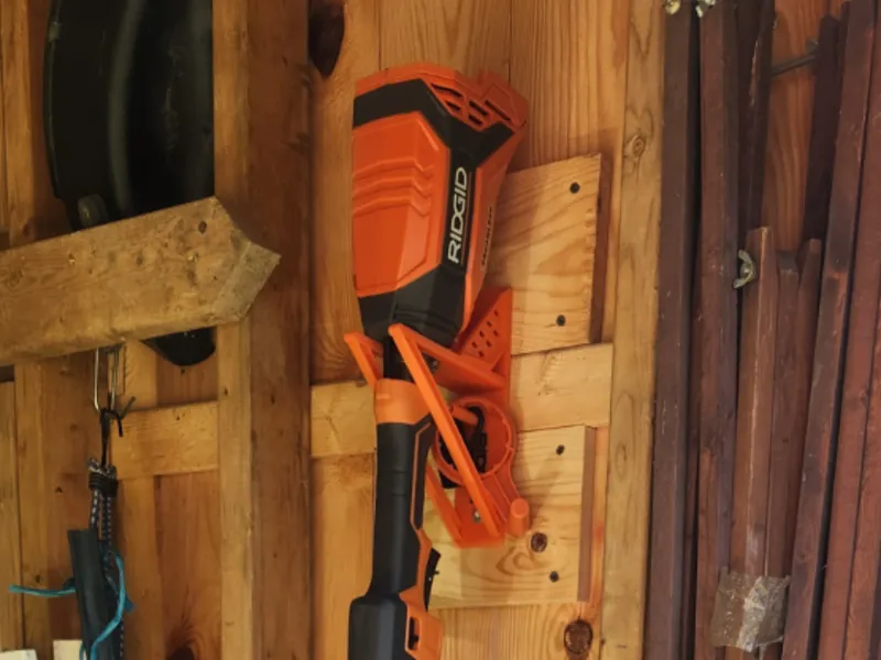 Ridgid R01201 Grass Trimmer Ultimate Wall Mount