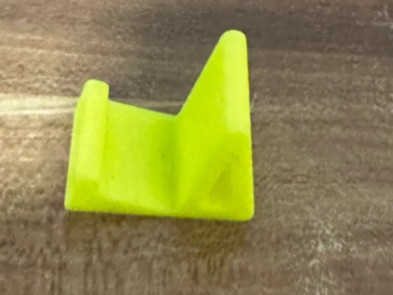minimalistischer Handyständer
