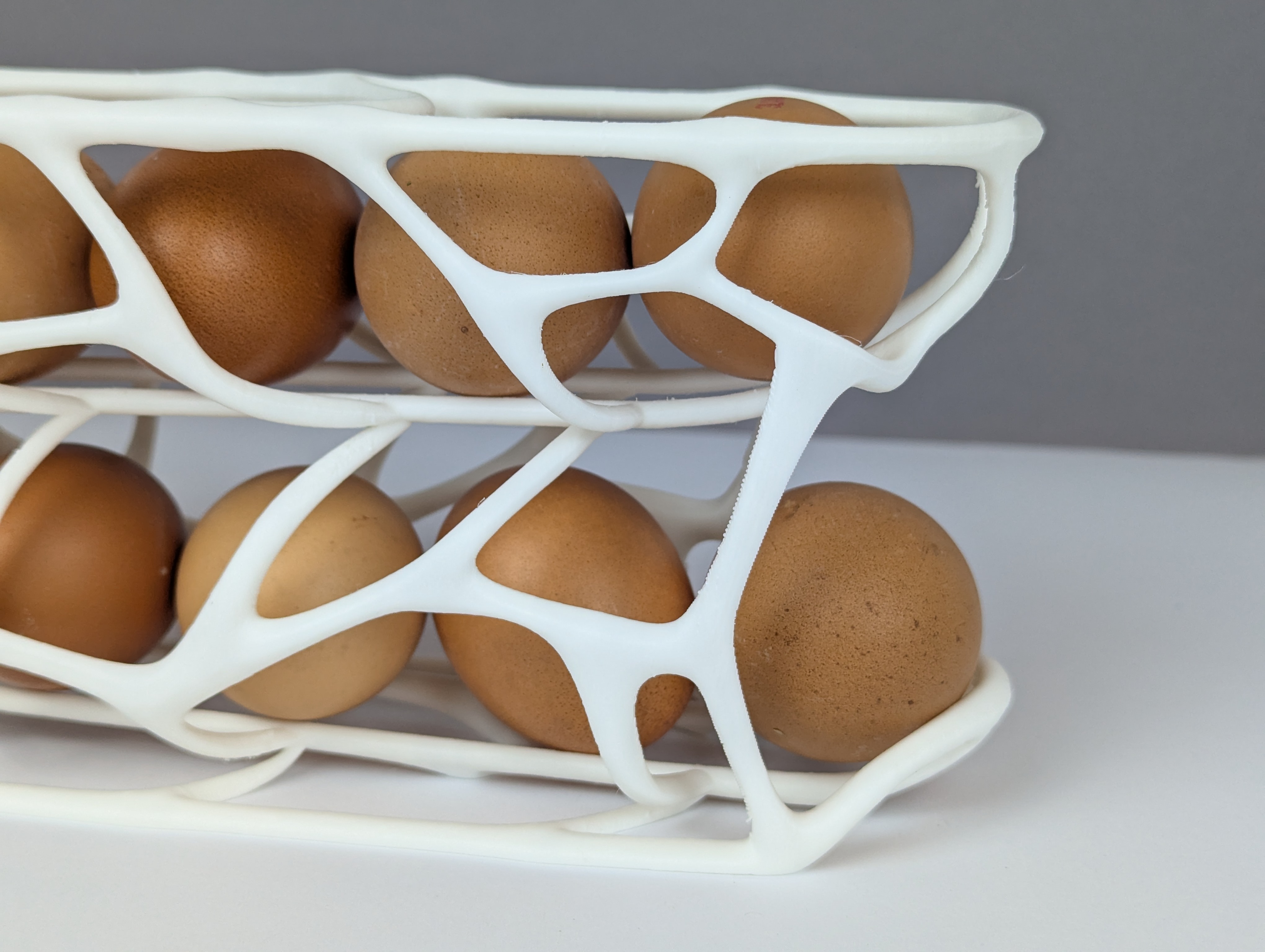 Miniatura 1 do modelo 3D Bio Egg Dispenser