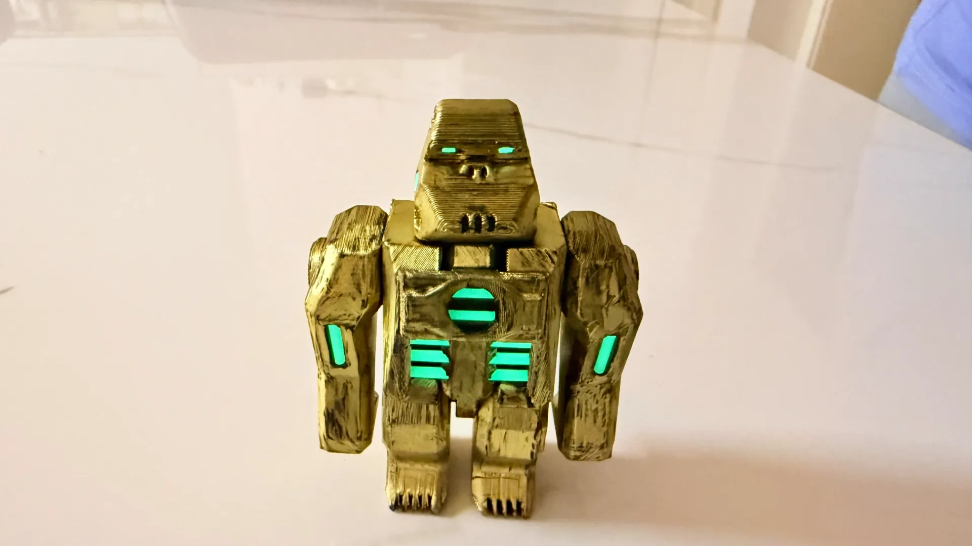 Miniatura 2 do modelo 3D 猩猩 金刚机器人机甲手办桌面摆件 氚管