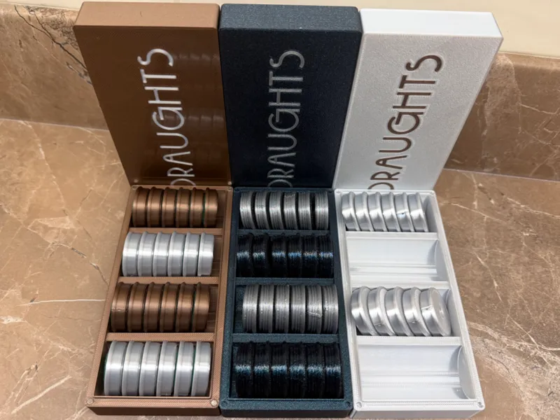 Checkers/Draughts Case inc. set of pieces