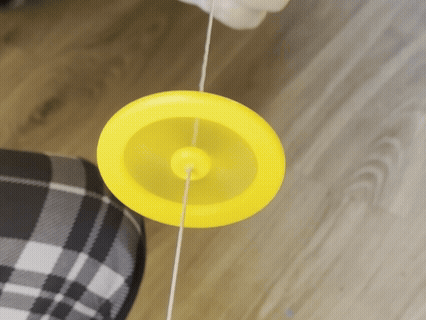 Miniatura 1 do modelo 3D 解压拉绳陀螺哨子。超大哨声，儿童玩具