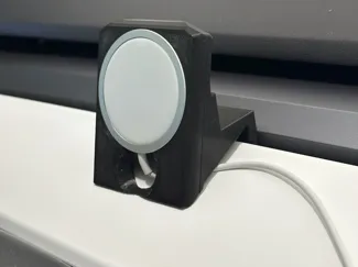 Tesla Model 3 Vent MagSafe Holder - iPhone