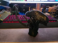 Xénomorphe — figurine créature extraterrestre — photo 1