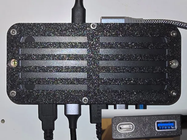 UGREEN USB Switch table mount and front panel