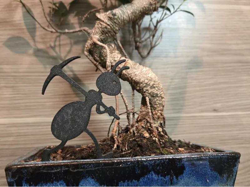 Garden Ant With Pickaxe Decoration Spike