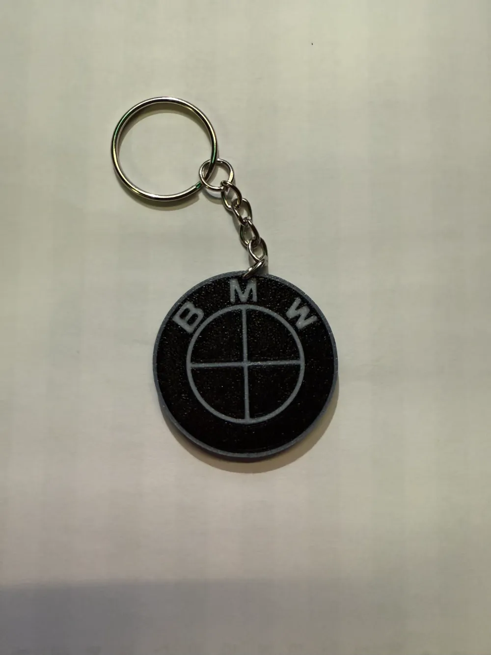 Minimal BMW logo keychain! by House of 3D - MakerWorld