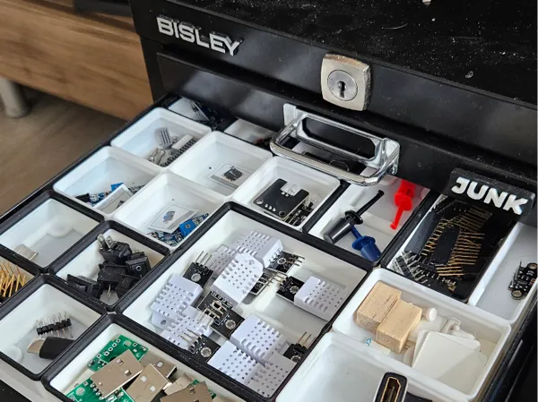 https://makerworld.bblmw.com/makerworld/model/UScb355301746d83/design/63a0cafba900004b.jpg