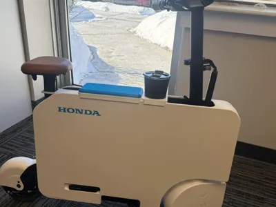 Motocompacto Seat and Cup Holder
