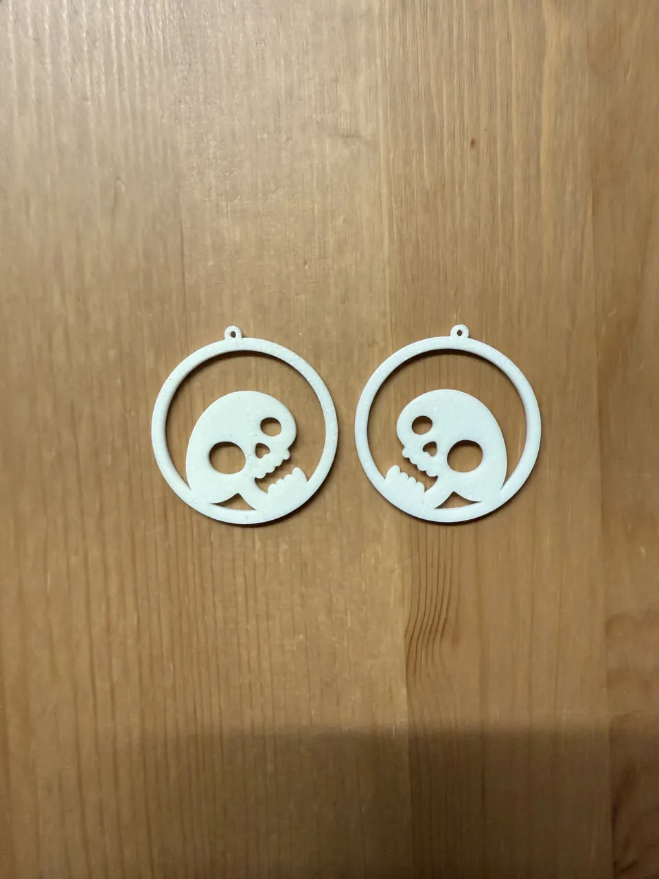 skull earrings view 2