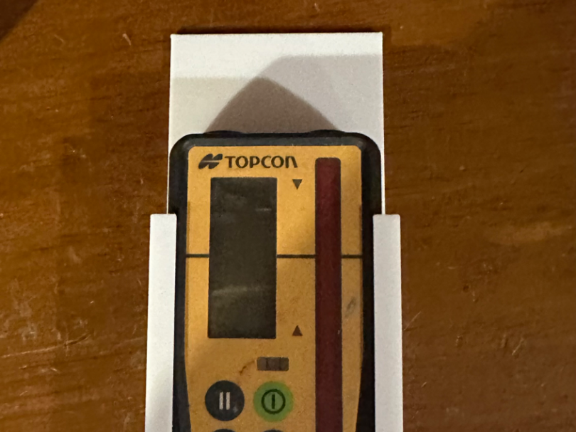 Topcon LS-1000 Laser Receiver Staff Mount 