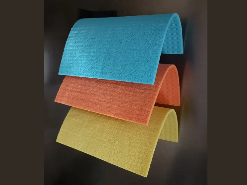 Kitchen cloth hanger