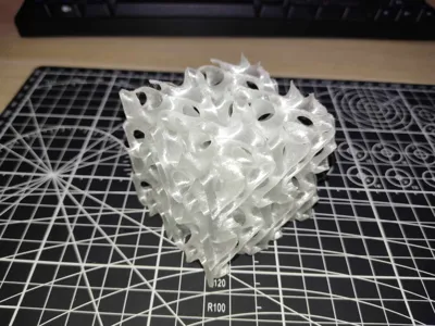 Cube lattice