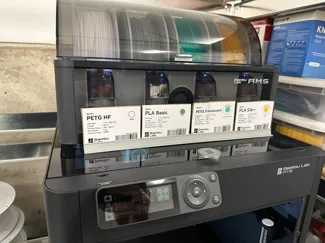 Filament type stand (320mm wide)