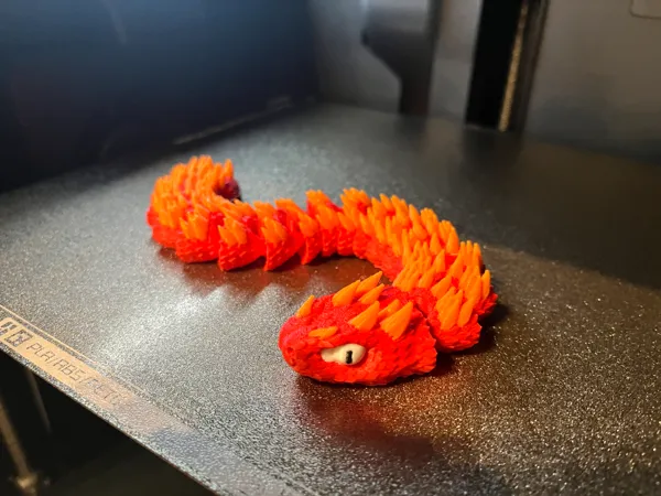 Serpent de feu articulé