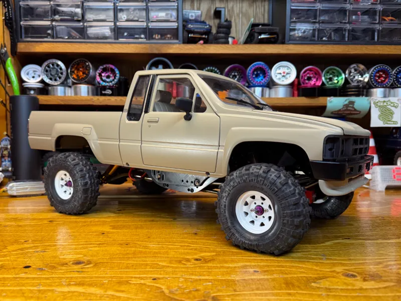 Axial SCX10 Pro RC4WD Xtra Cab Slider Mounts
