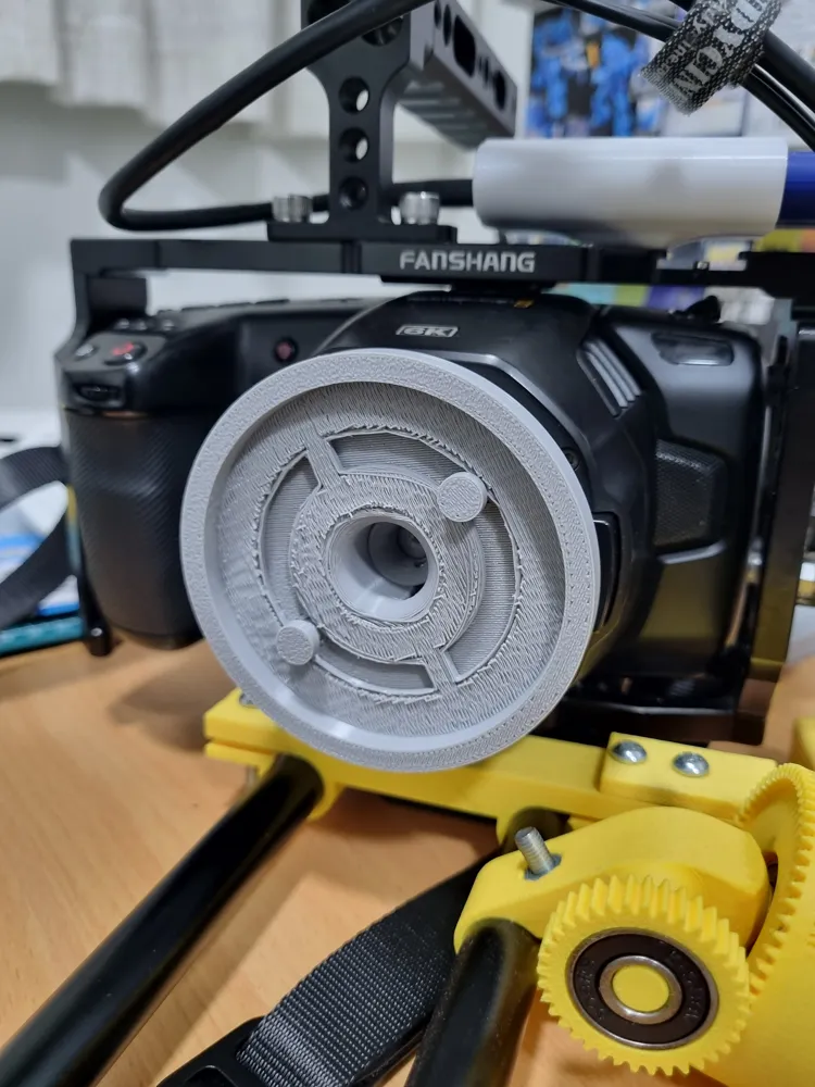 Disposable camera lens EF mount - can change focus - Free 3D Print ...