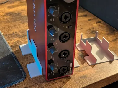 Focusrite Scarlett 18i8 3rd Gen Vertical Stand