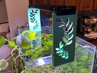 Aquarium light riser