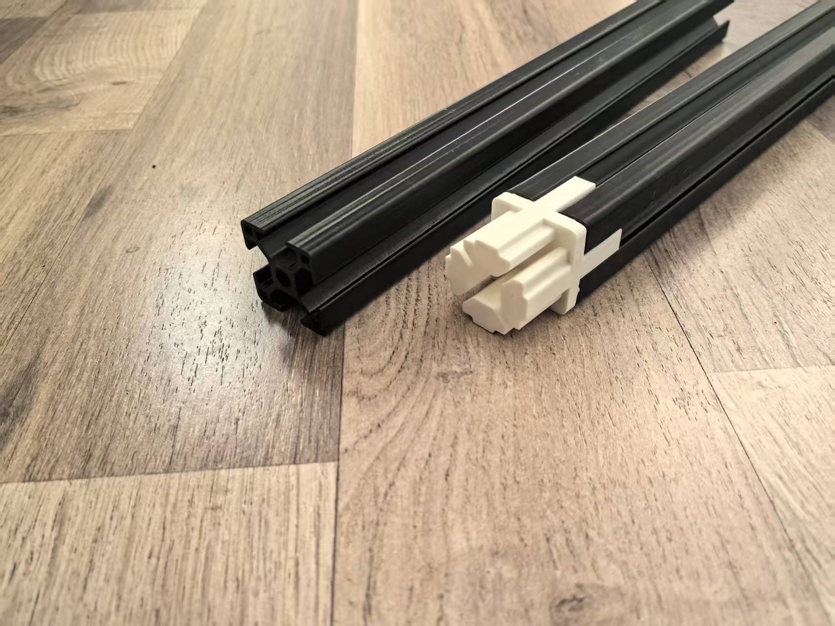 Miniatura 4 do modelo 3D 十字延长连接件
