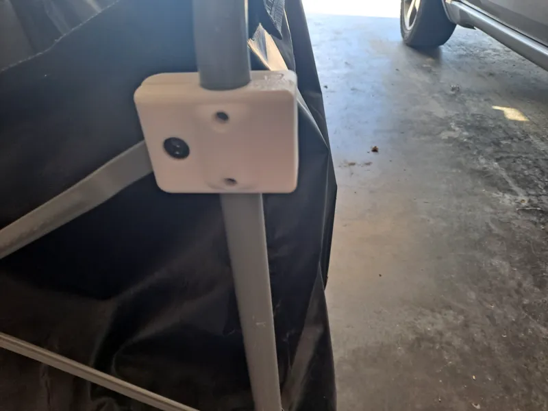 RubberMaid X-Cart Bracket
