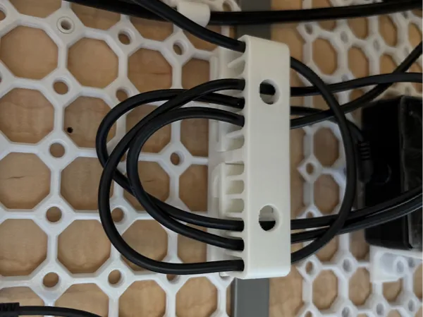 https://makerworld.bblmw.com/makerworld/model/UScb7995239eeeb4/design/2024-12-15_23aceea6c54d5.png