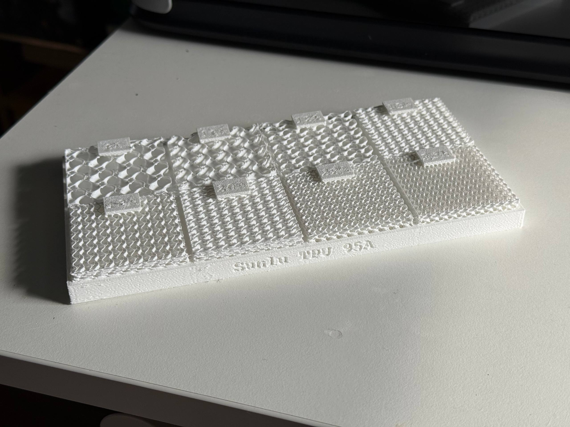TPU gyroid tester with editable labels