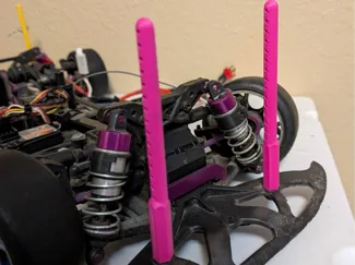 HPI RS4 Pro 2 Front Body Posts