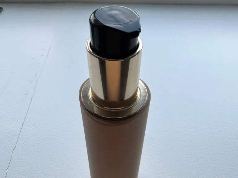 Kerastase refill holder
