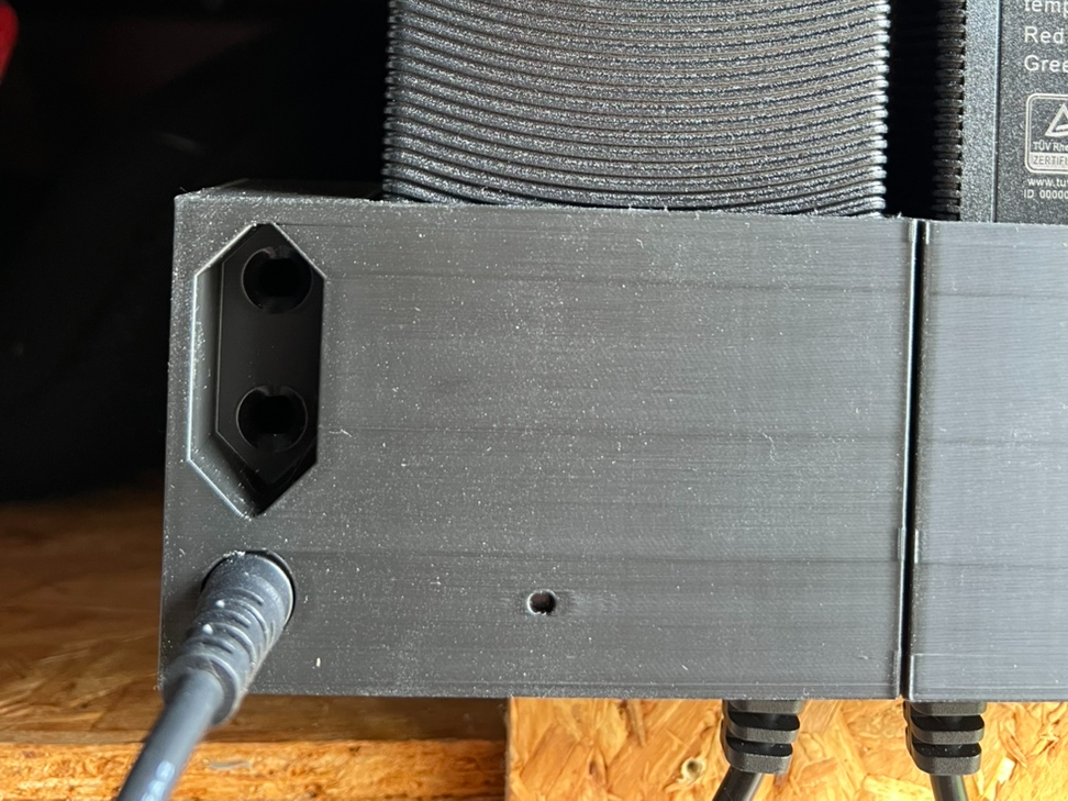 Kukirin G2 scooter charger wall mount
