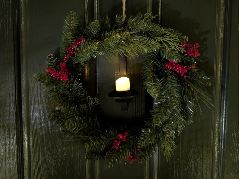 Wreath Tea Light Candle Holder
