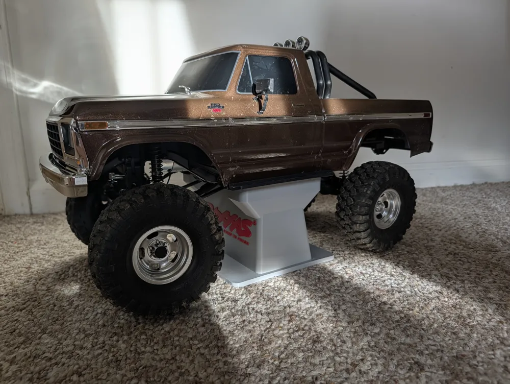 Fully Custom RC Car Stand W/ Logo Generator - Free 3D Print Model ...