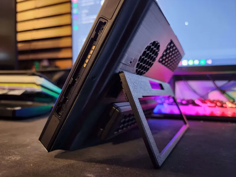 (No Supports) Legion Go Backplate with Kickstand